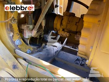 Motoniveladora Caterpillar 140K