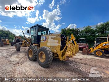 Motoniveladora Caterpillar 140