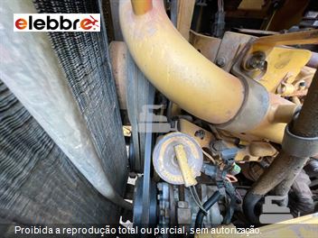 Trator de Esteira Caterpillar D6T