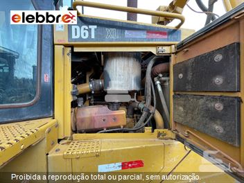 Trator de Esteira Caterpillar D6T