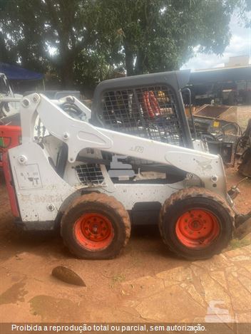 Mini-Carregadeira Bobcat S570