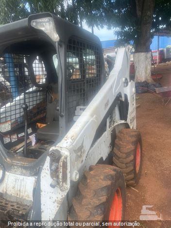 Mini-Carregadeira Bobcat S570