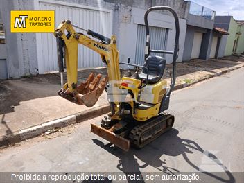 Mini-Escavadeira Yanmar SV08