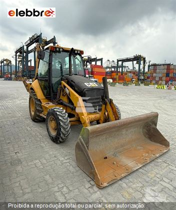 Retro Escavadeira Caterpillar 416E