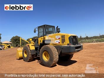 Pá Carregadeira Komatsu WA320
