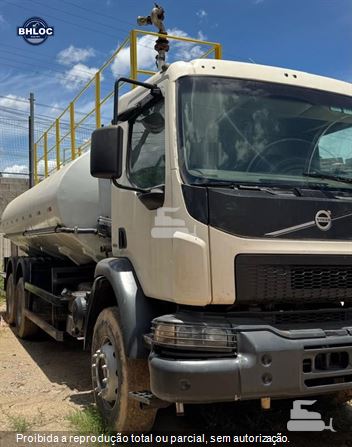 Caminhão Volvo VM 330 6x4 2p (Diesel) (E5)