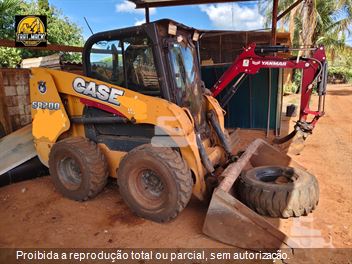 Mini-Carregadeira Case SR200