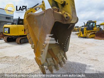 Escavadeira Caterpillar 345DL ME