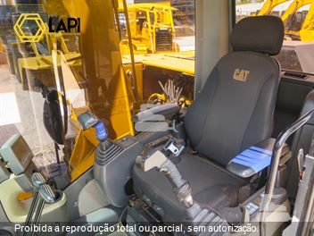 Escavadeira Caterpillar 313D2 GC