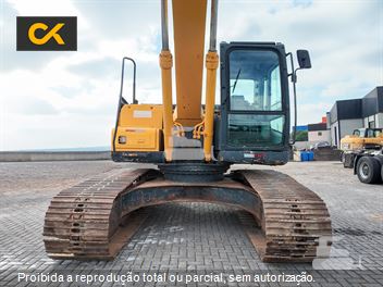 Escavadeira Hyundai R210LC-7