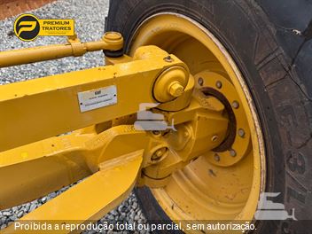 Motoniveladora Caterpillar 140GC