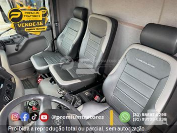 Caminhão Volkswagen 17-230 E Constellation 2p (Diesel)(E5)