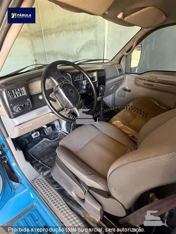 Caminhão Ford F-14000 2p (diesel)
