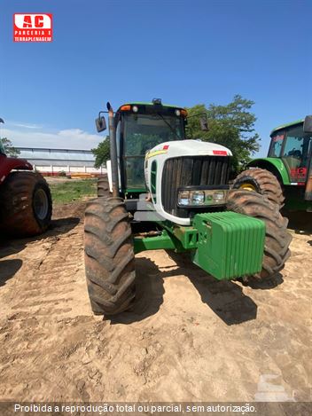 Trator Agrícola John Deere 6190J
