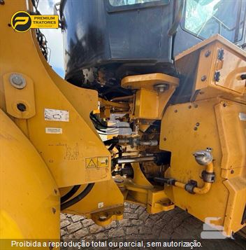 Pá Carregadeira Caterpillar 966L