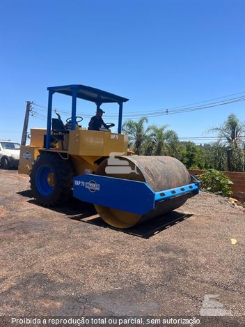 Rolo Compactador Muller VAP70