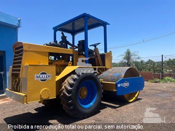Rolo Compactador Muller VAP70