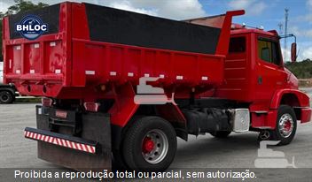 Caminhão Mercedes-Benz Atron 1319 2p (diesel) (E5)