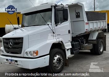 Caminhão Mercedes-Benz Atron 1319 2p (diesel) (E5)