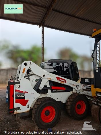 Mini-Carregadeira Bobcat S650
