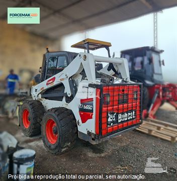 Mini-Carregadeira Bobcat S650