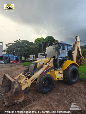 Retro Escavadeira New Holland LB90