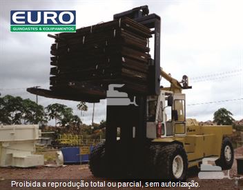 Empilhadeira Milan MC300