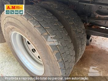 Caminhão Mercedes-Benz 1718 2p (diesel)