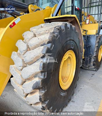 Pá Carregadeira Caterpillar 966L