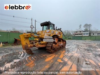 Trator de Esteira Caterpillar D8T