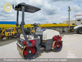 Rolo Compactador Dynapac CC1300