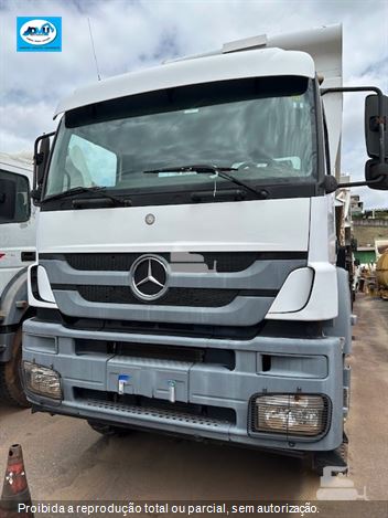 Caminhão Mercedes-Benz Axor 4141 K 6x4 2p (Diesel) (E5)