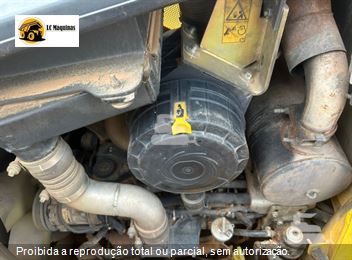 Trator de Esteira New Holland D150 B