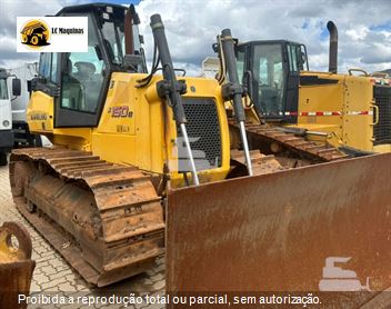 Trator de Esteira New Holland D150 B