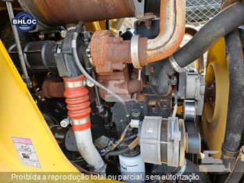 Retro Escavadeira New Holland B95B