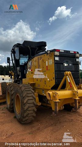 Motoniveladora Caterpillar 120
