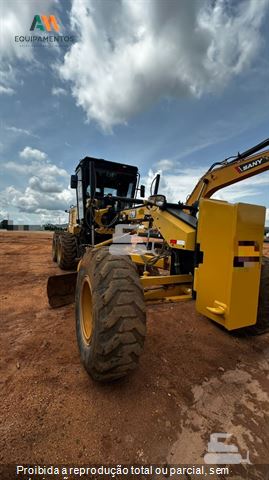 Motoniveladora Caterpillar 120