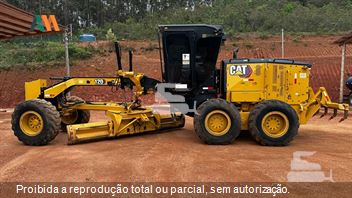 Motoniveladora Caterpillar 120