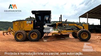 Motoniveladora Caterpillar 120