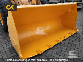 Pá Carregadeira Hyundai HL740-7A