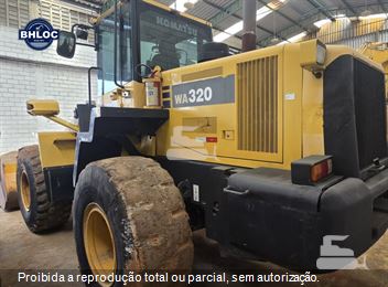 Pá Carregadeira Komatsu WA320