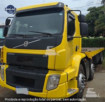 Caminhão Volvo VM 330 8x2 2p (Diesel) (E5)