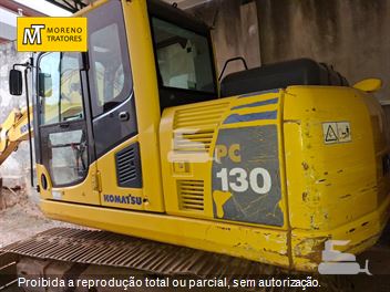 Escavadeira Komatsu PC130