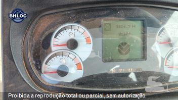 Pá Carregadeira New Holland W130 B