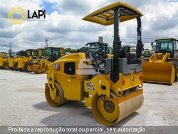 Rolo Compactador Caterpillar CB-34