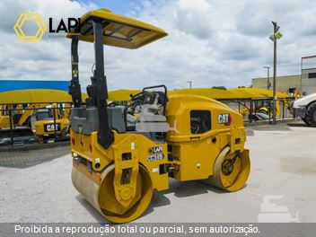 Rolo Compactador Caterpillar CB-34