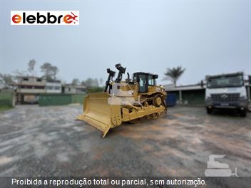 Trator de Esteira Caterpillar D8T