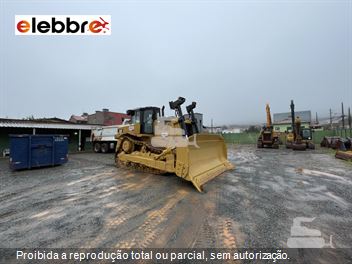 Trator de Esteira Caterpillar D8T