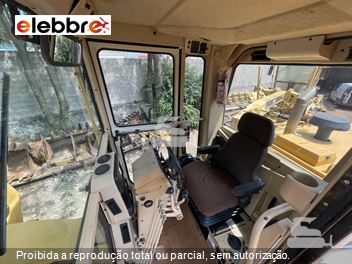 Motoniveladora Caterpillar 120K