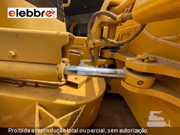 Trator de Esteira Caterpillar D6N XL